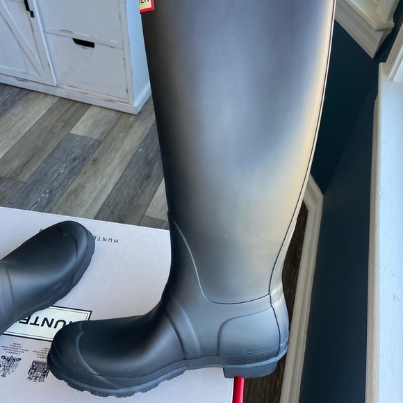 SOLD - NIB Hunter Tall Rain-boots- Black Women’s Size 7 - Picture 6 of 12